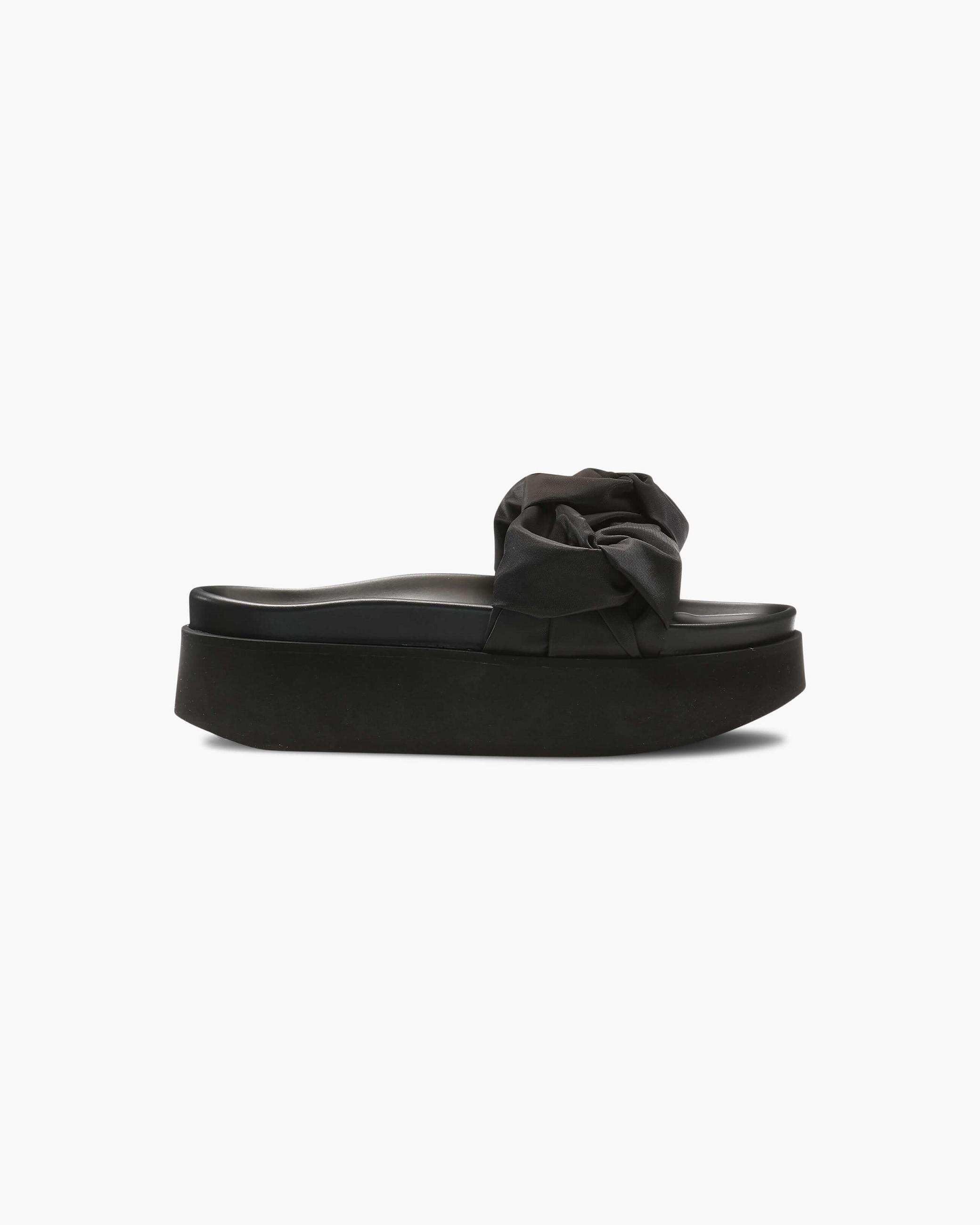 Black Women's Inuikii Platform Fjord Flower Sandals | ZNBY-63154