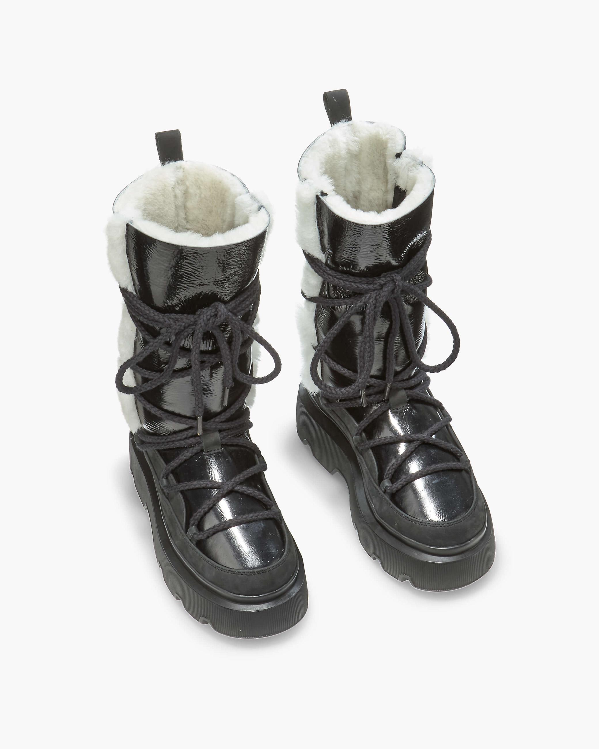 Black Women's Inuikii Endurance Cozy Low Snow Boots | YBVO-97360