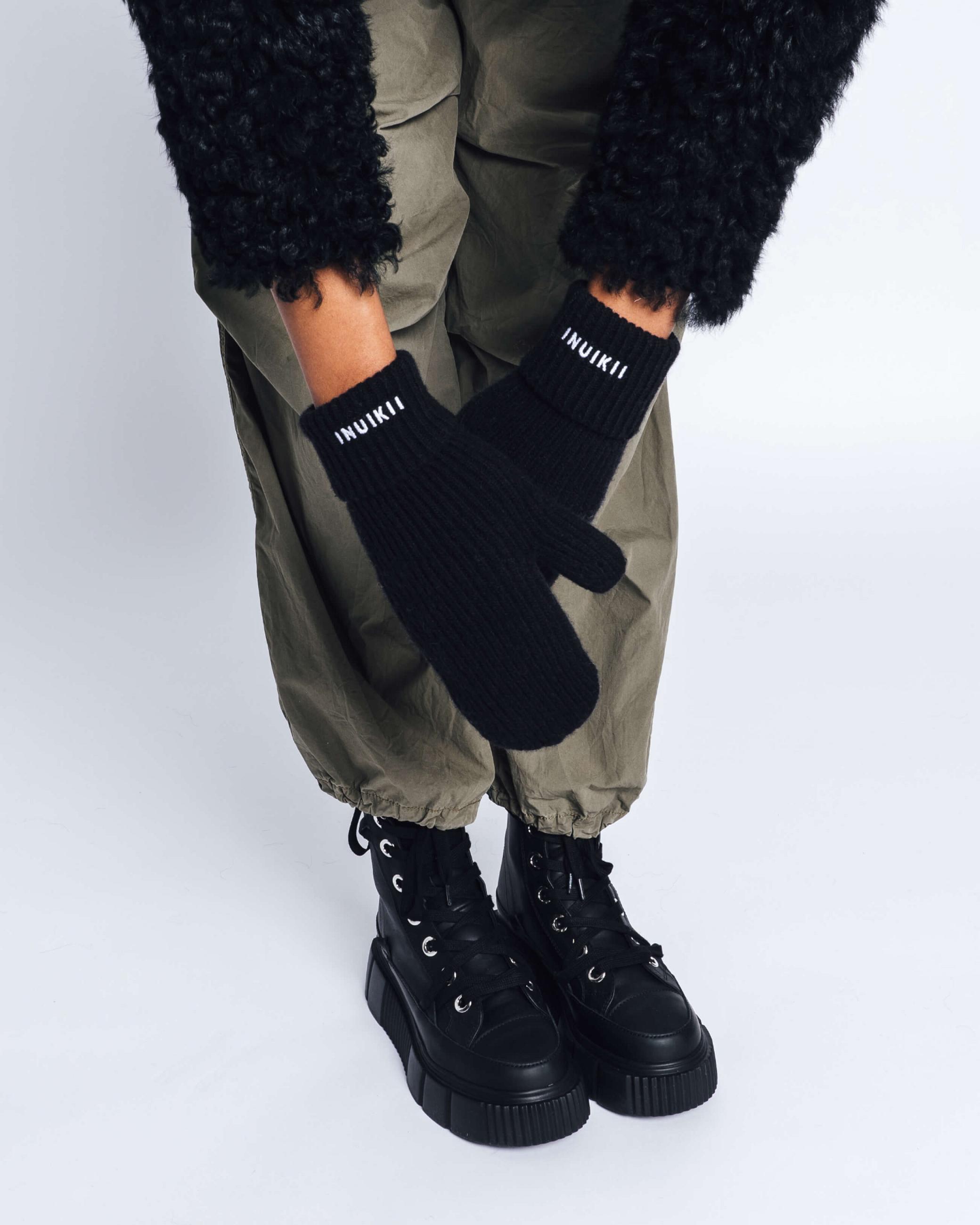 Black Women's Inuikii Oversized Glove Glove | VQFC-28534